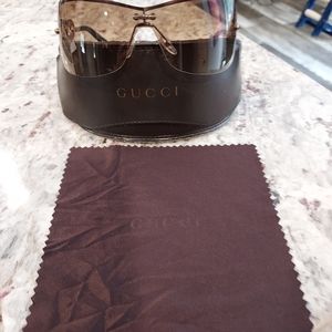 💕BARELY USED💕GUCCI HORSEBIT SUNGLASSES